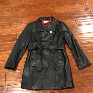 NEW! Genuine leather trench coat with tie belt